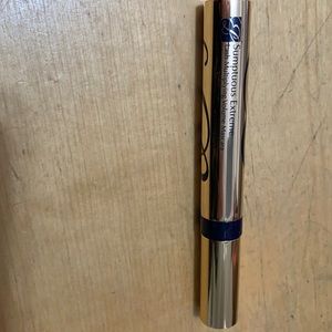 Estée Lauder Sumptuous Extreme Lash Multiplying Volume Mascara 01 Extreme Black